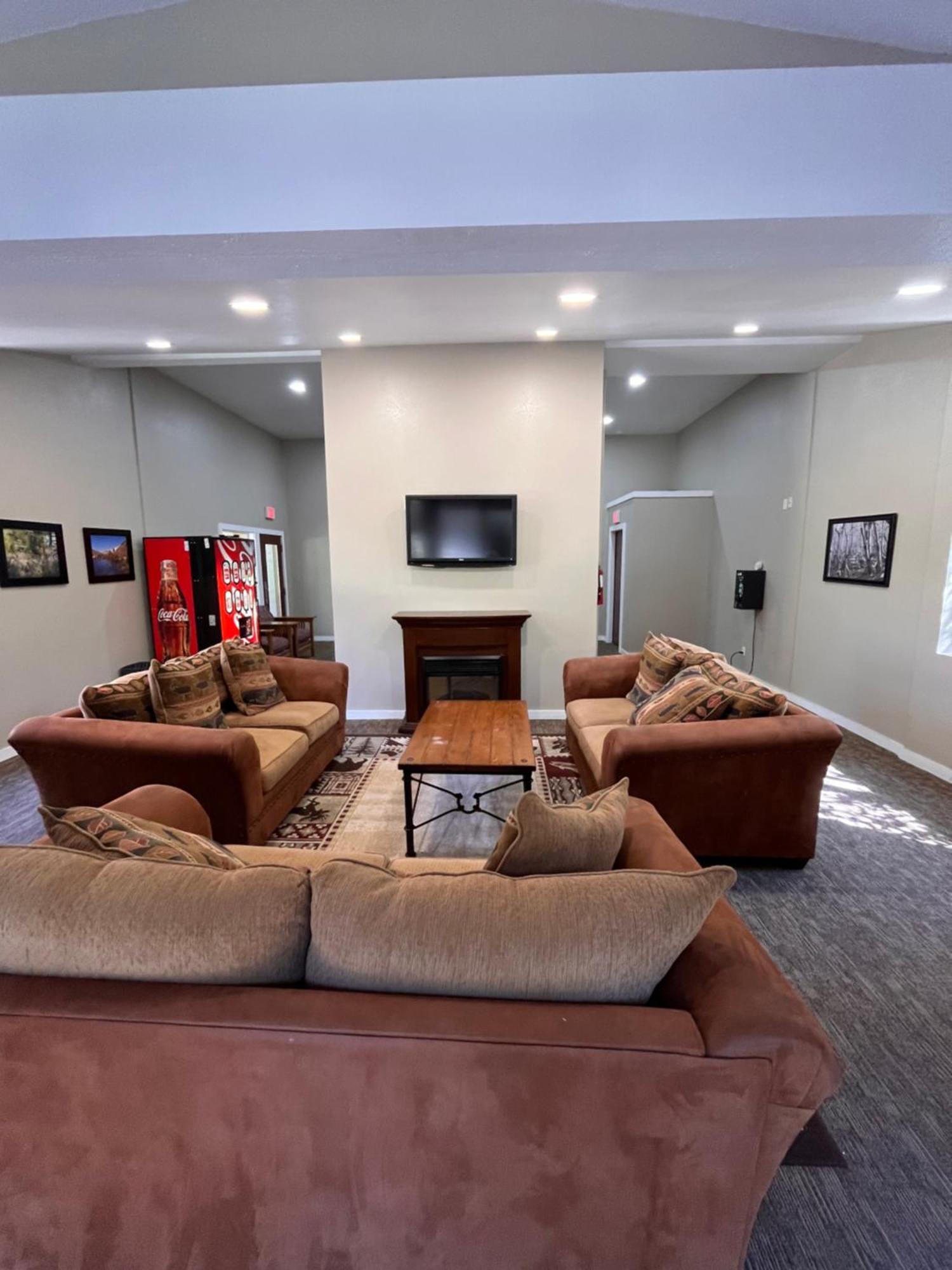 Tastefully Remodeled Condo At Mammoth Ski & Racquet Club, Hot Tub, Garage, 10 Min Walk To Ski Lifts Mammoth Lakes Zewnętrze zdjęcie