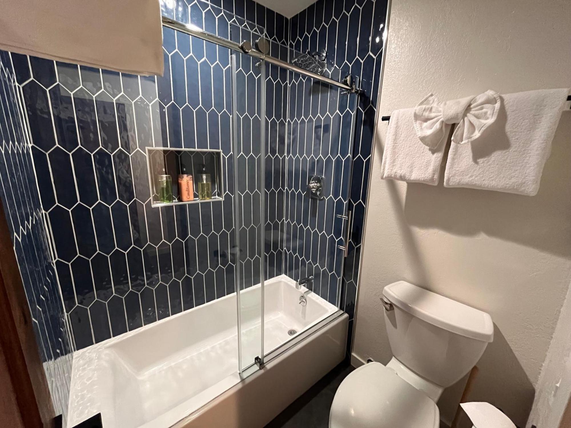 Tastefully Remodeled Condo At Mammoth Ski & Racquet Club, Hot Tub, Garage, 10 Min Walk To Ski Lifts Mammoth Lakes Zewnętrze zdjęcie