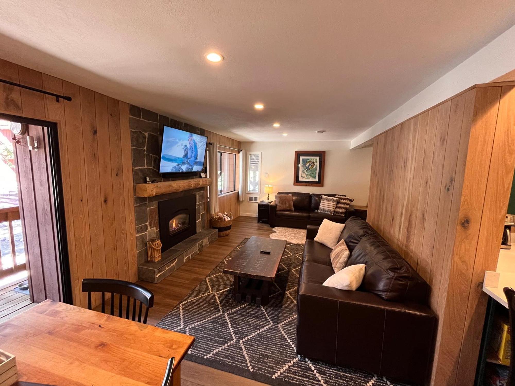 Tastefully Remodeled Condo At Mammoth Ski & Racquet Club, Hot Tub, Garage, 10 Min Walk To Ski Lifts Mammoth Lakes Zewnętrze zdjęcie